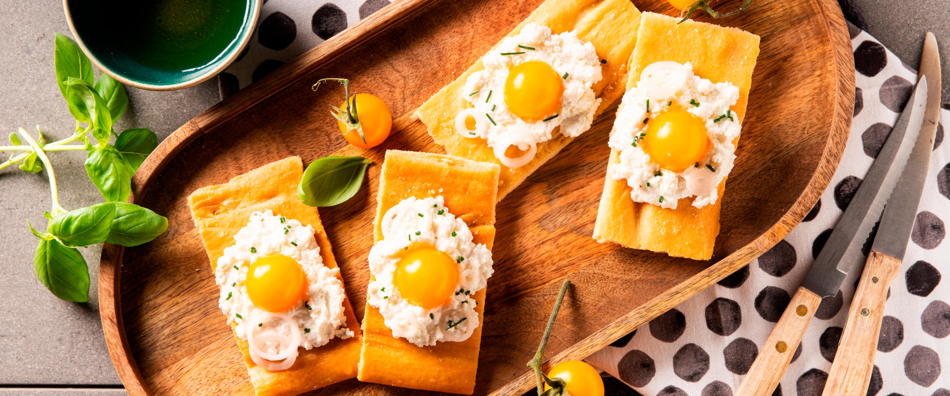 eggs with focaccia