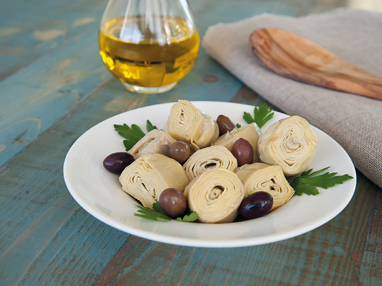 Artichoke hearts with olives