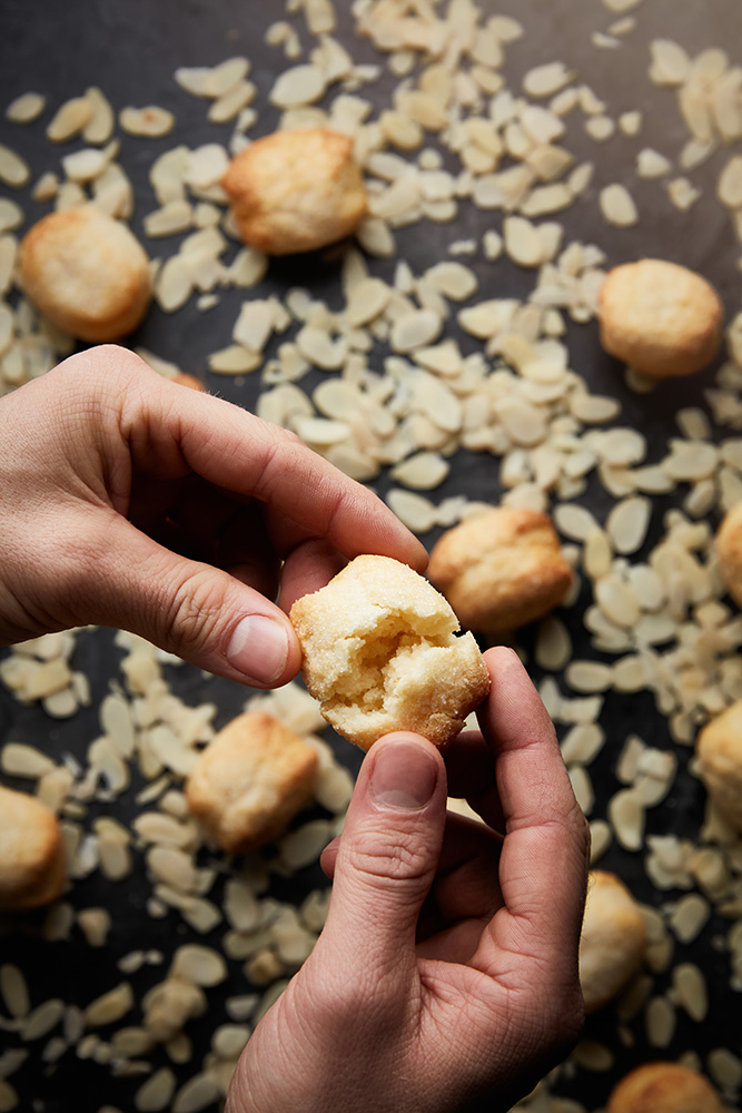 Soft amaretti cookies