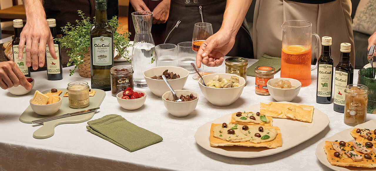 Pasta with Tomato Sauce and a drizzle of Olive Oil 