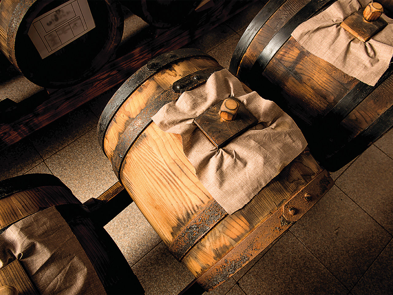 vinegar barrel