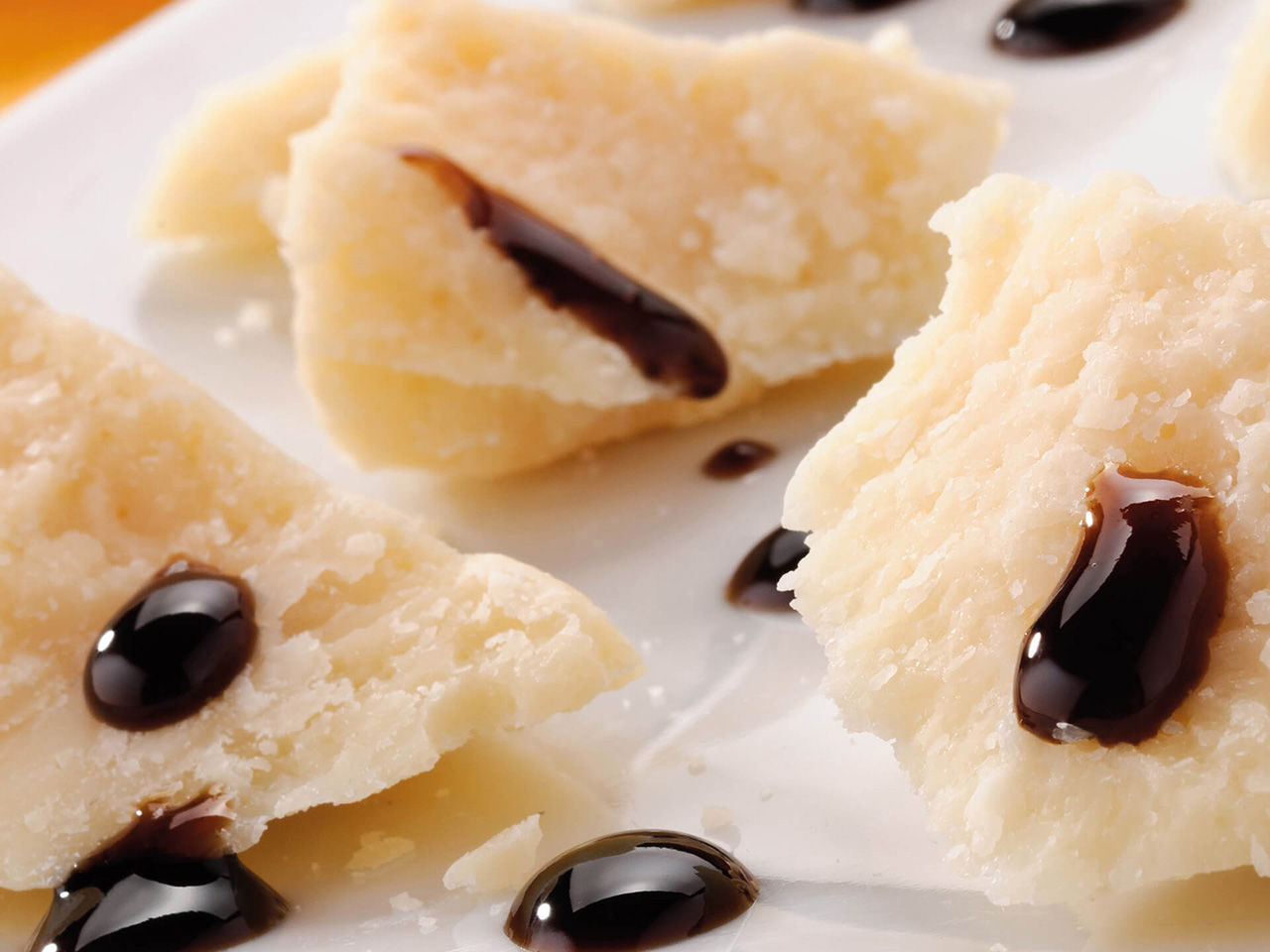 parmesan cheese with vinegar