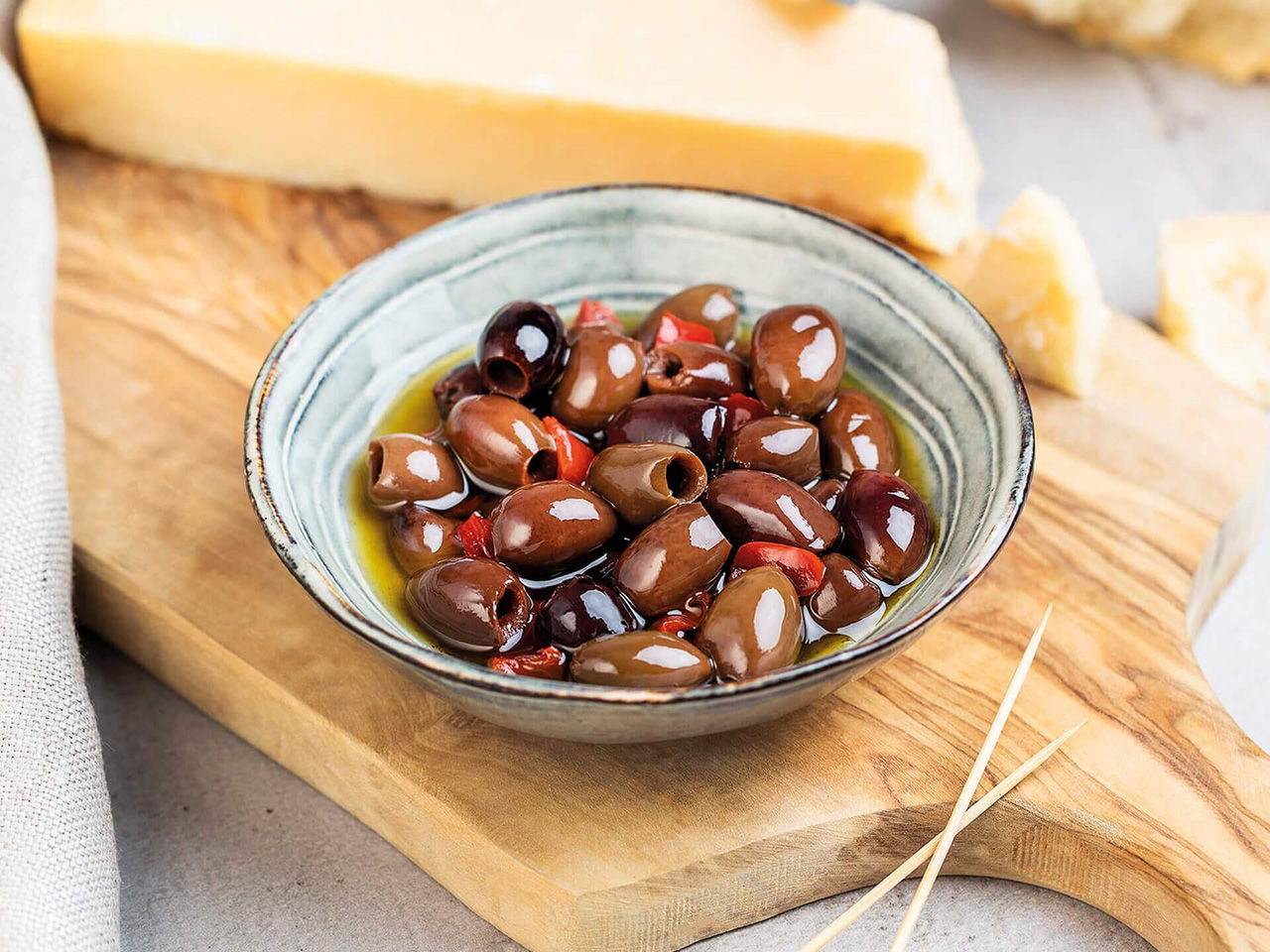 pitted olives